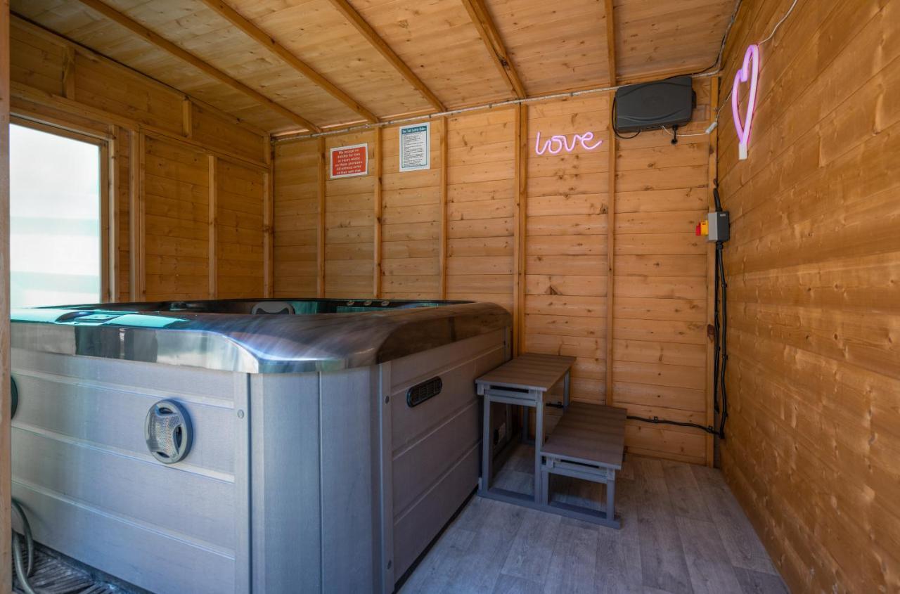 Perfect Couple Retreat To Unwind&Relax With Hottub Apartment Peacehaven Exterior foto